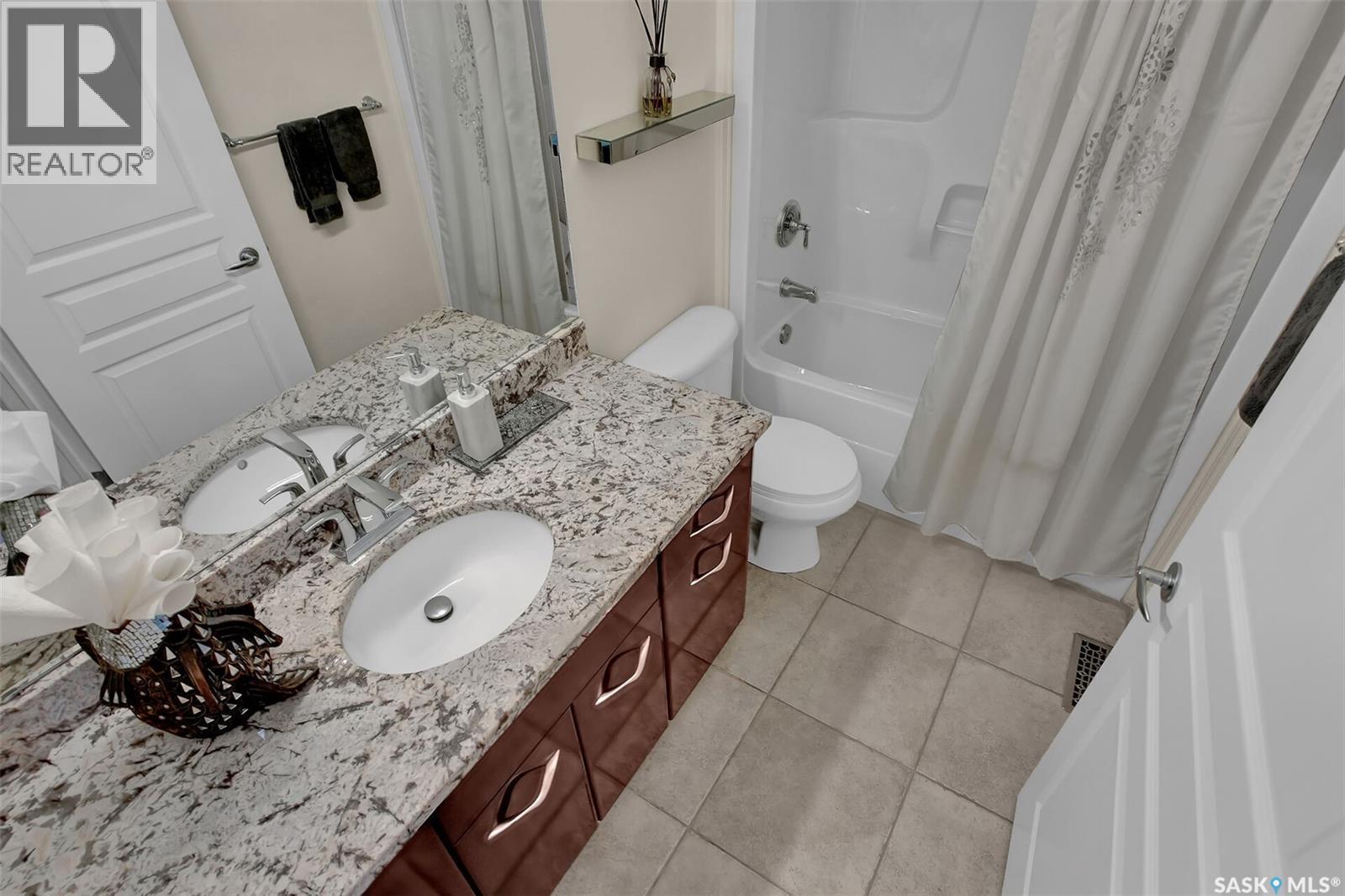 10220 Wascana Estates, Regina, SK