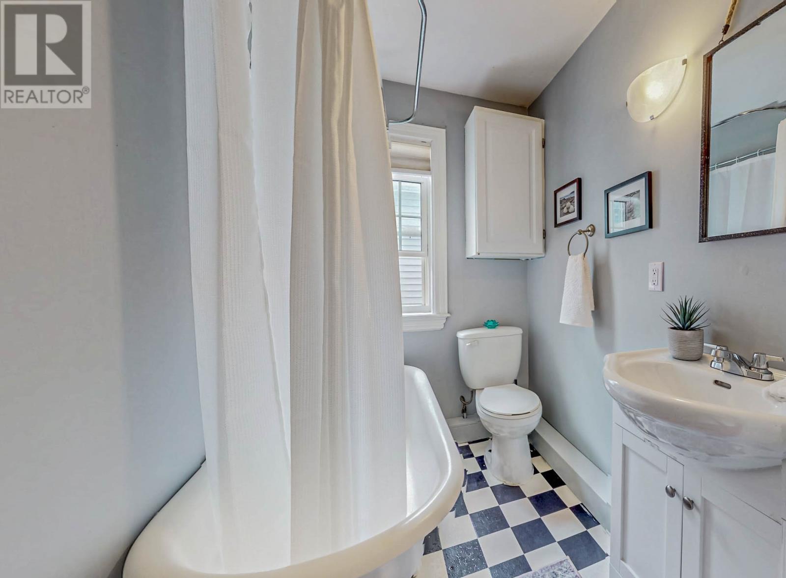 2nd Floor Bathroom - 8 Blatch Avenue, St. John'S, NL
