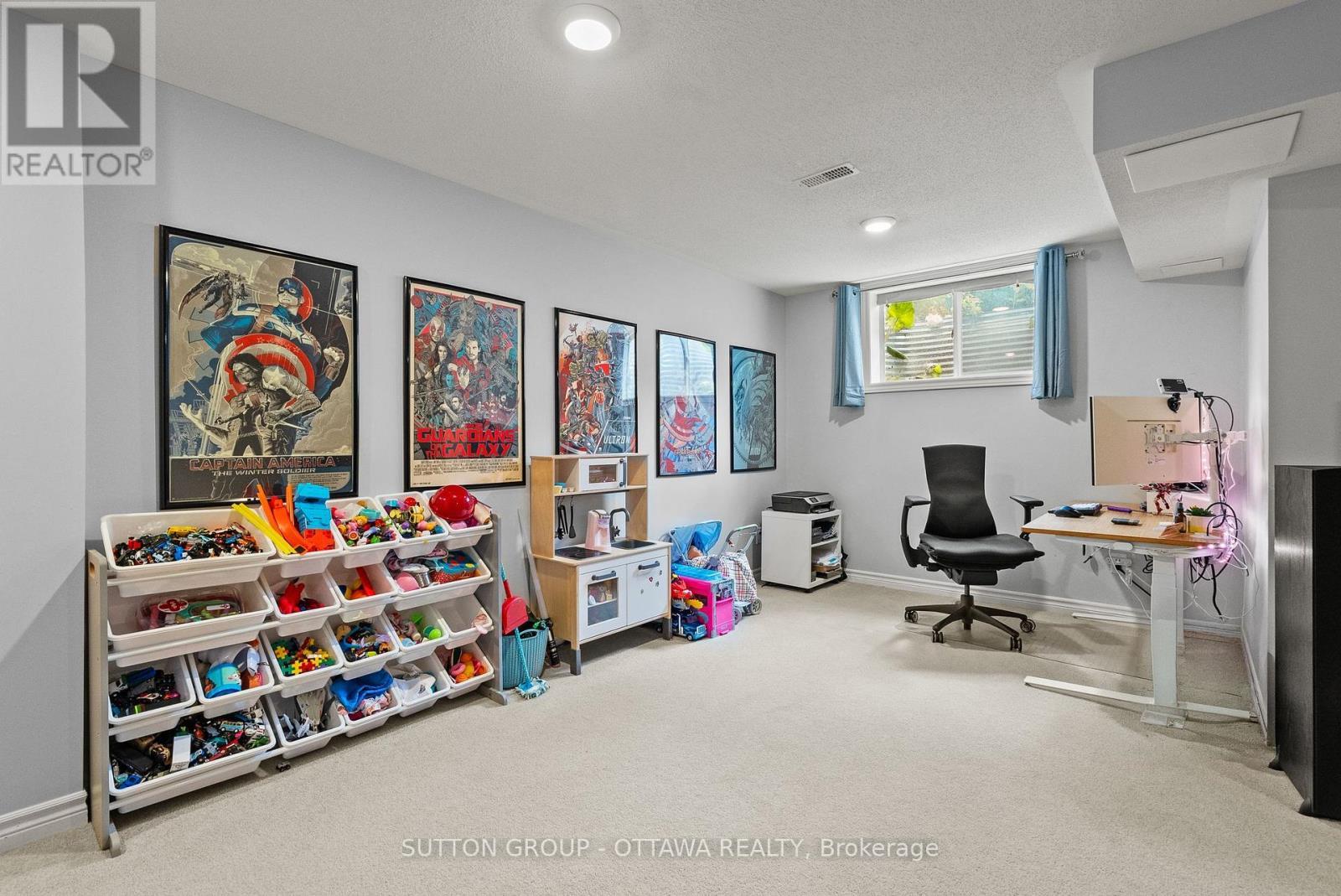 711 Hazelnut Crescent, Ottawa, ON
