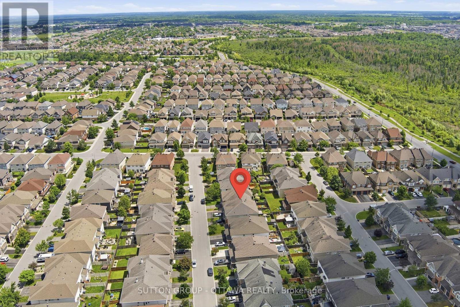 711 Hazelnut Crescent, Ottawa, ON
