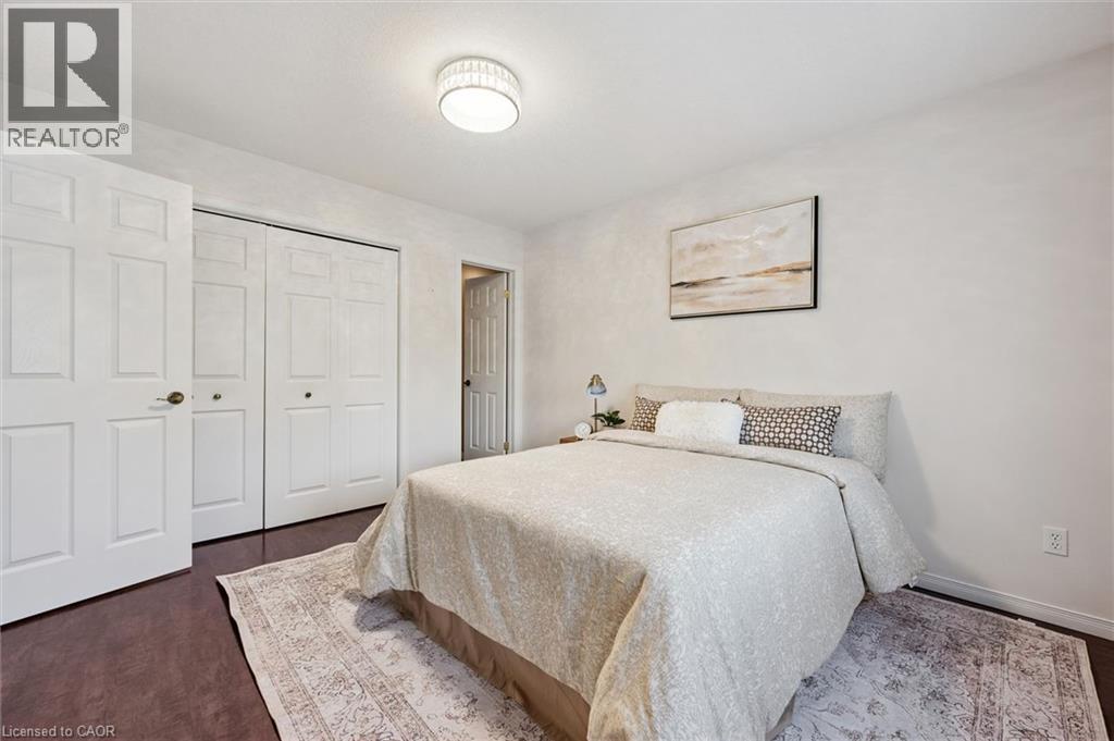 658 Ellesmere Court, Waterloo, ON