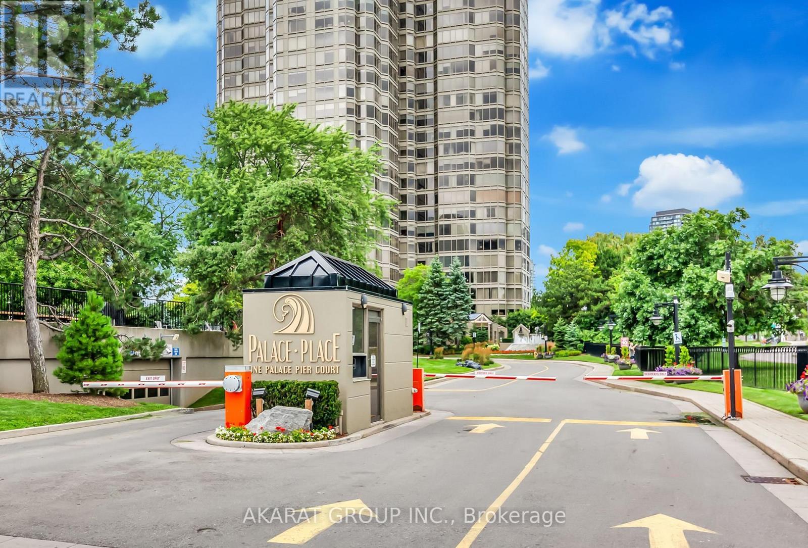 602 - 1 Palace Pier Court, Toronto, ON
