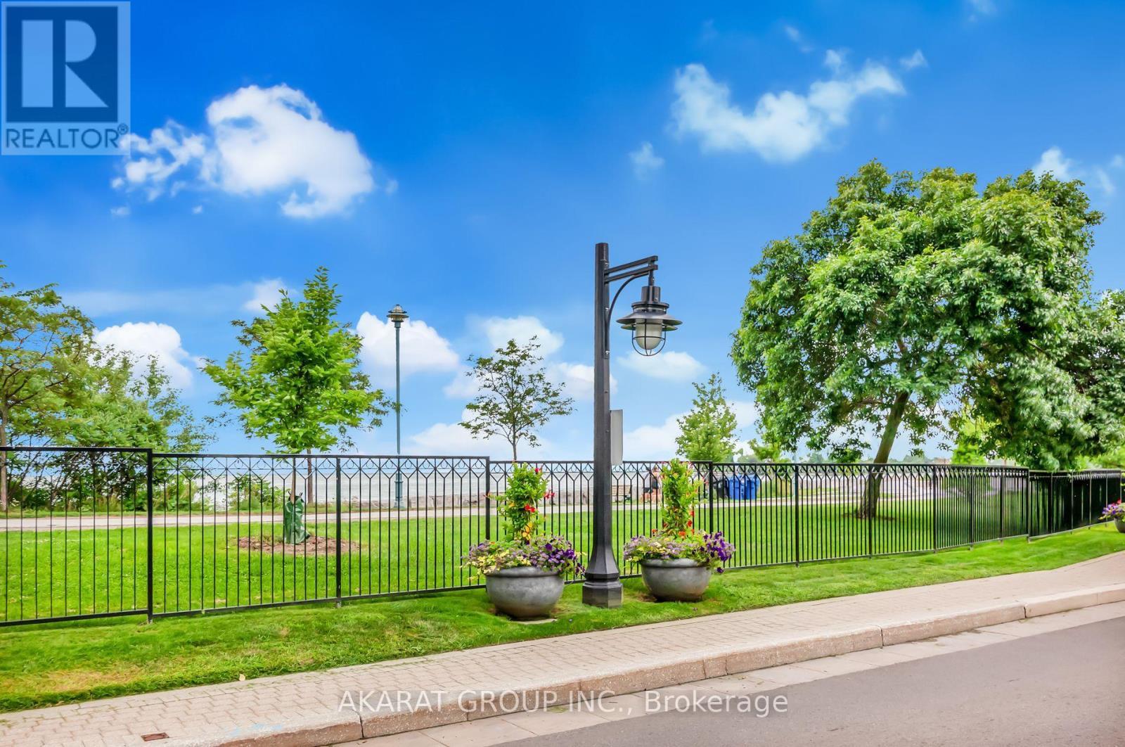 602 - 1 Palace Pier Court, Toronto, ON
