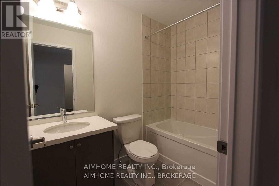 39 Seacoasts Circle, Vaughan, ON