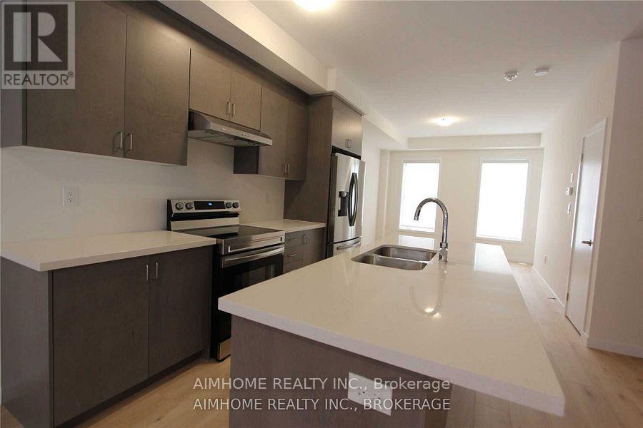 39 Seacoasts Circle, Vaughan, ON
