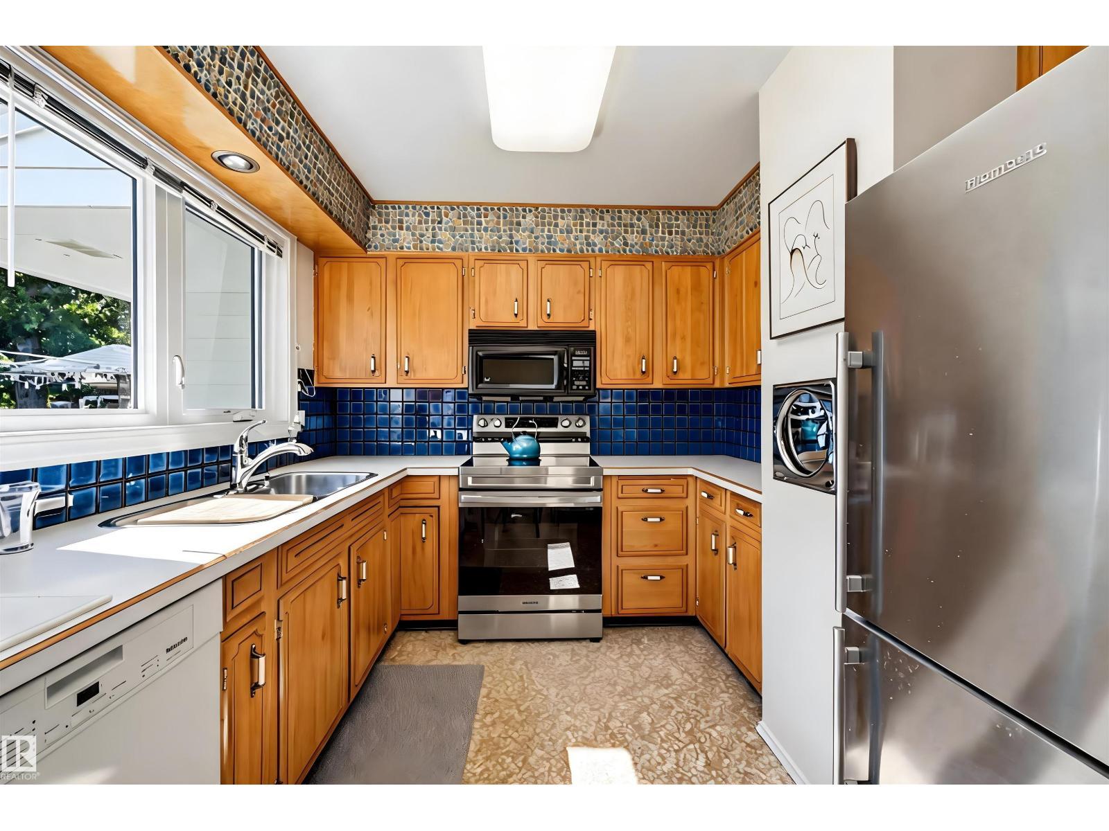8723 137 St Nw, Edmonton, AB