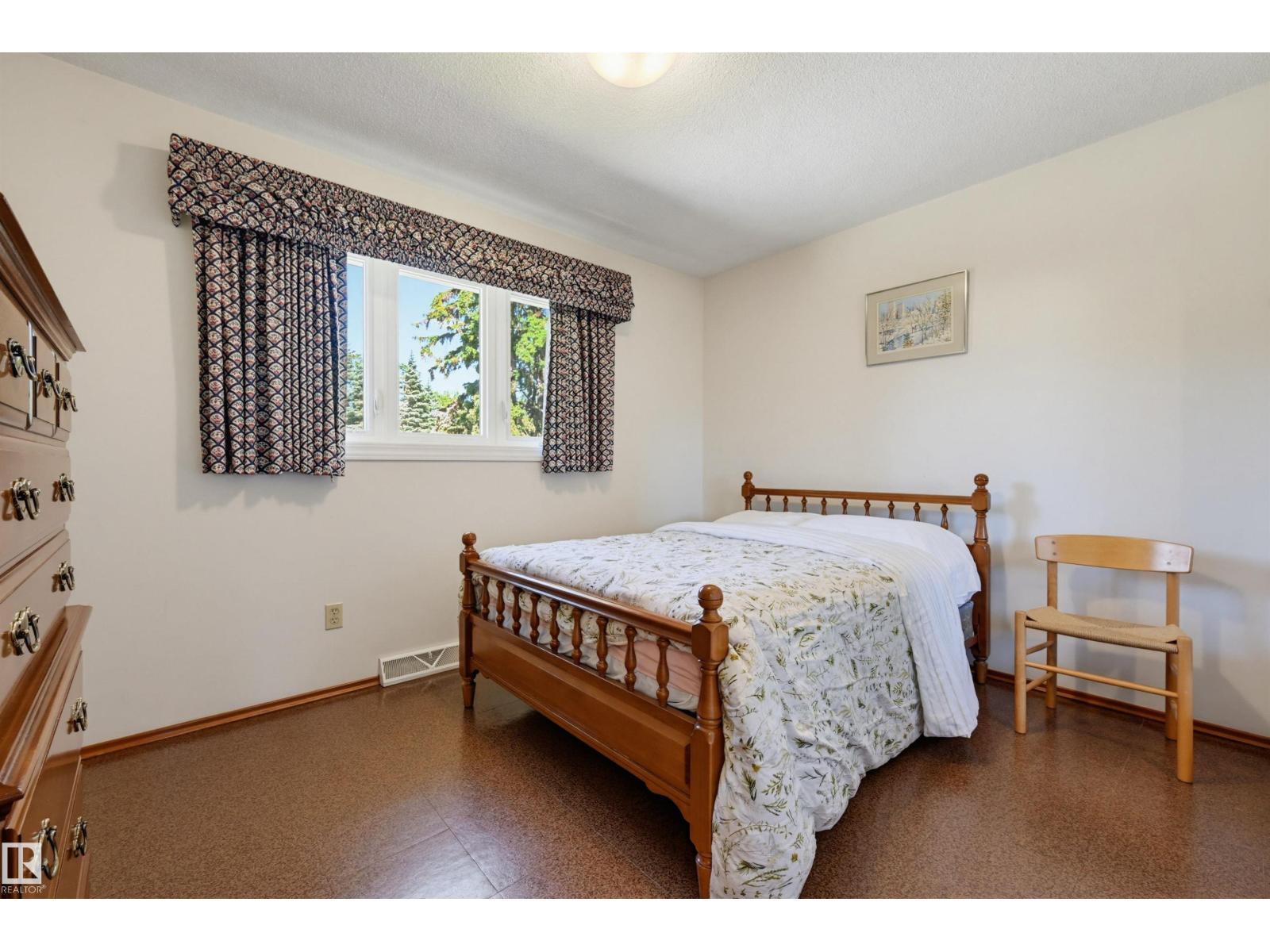8723 137 St Nw, Edmonton, AB