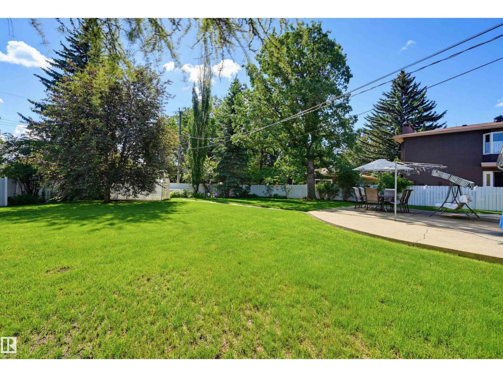 8723 137 St Nw, Edmonton, AB
