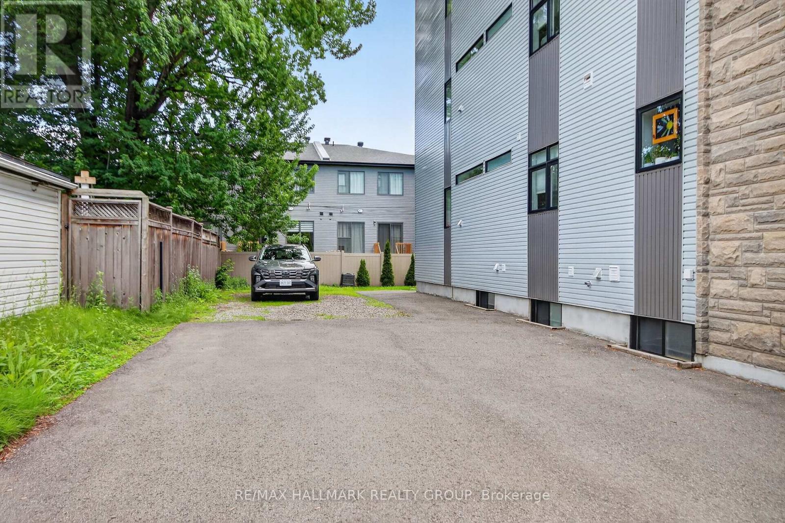 550 Guy Street, Ottawa, ON