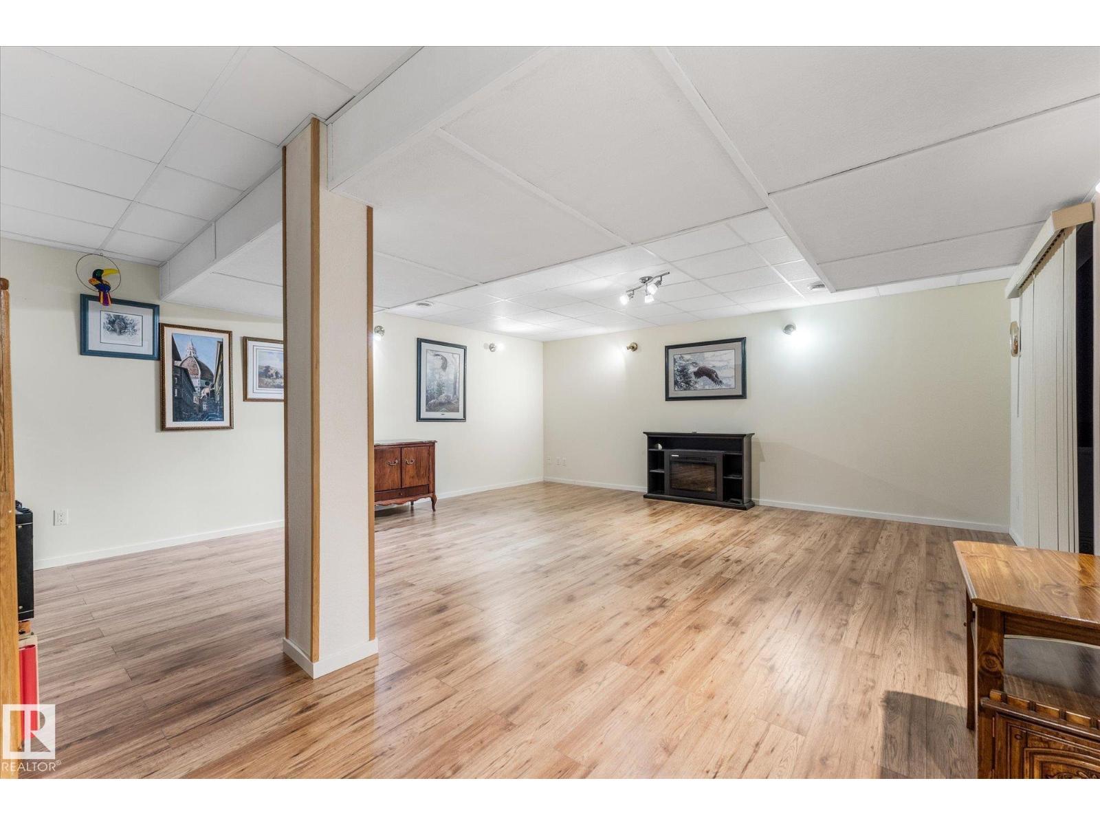 18 Hillcrest Co, Spruce Grove, AB
