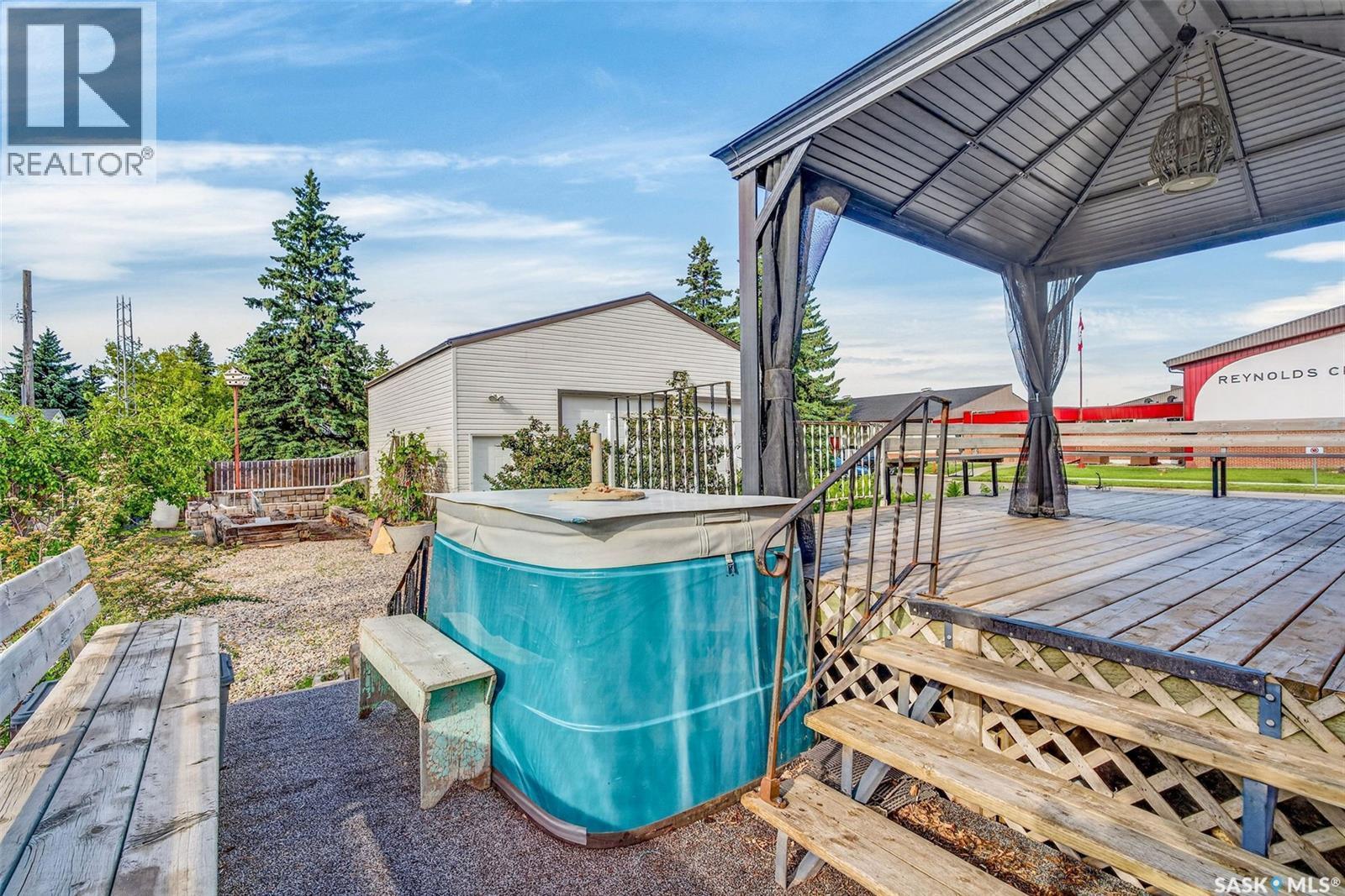 114 Hatton Avenue E, Melfort, SK