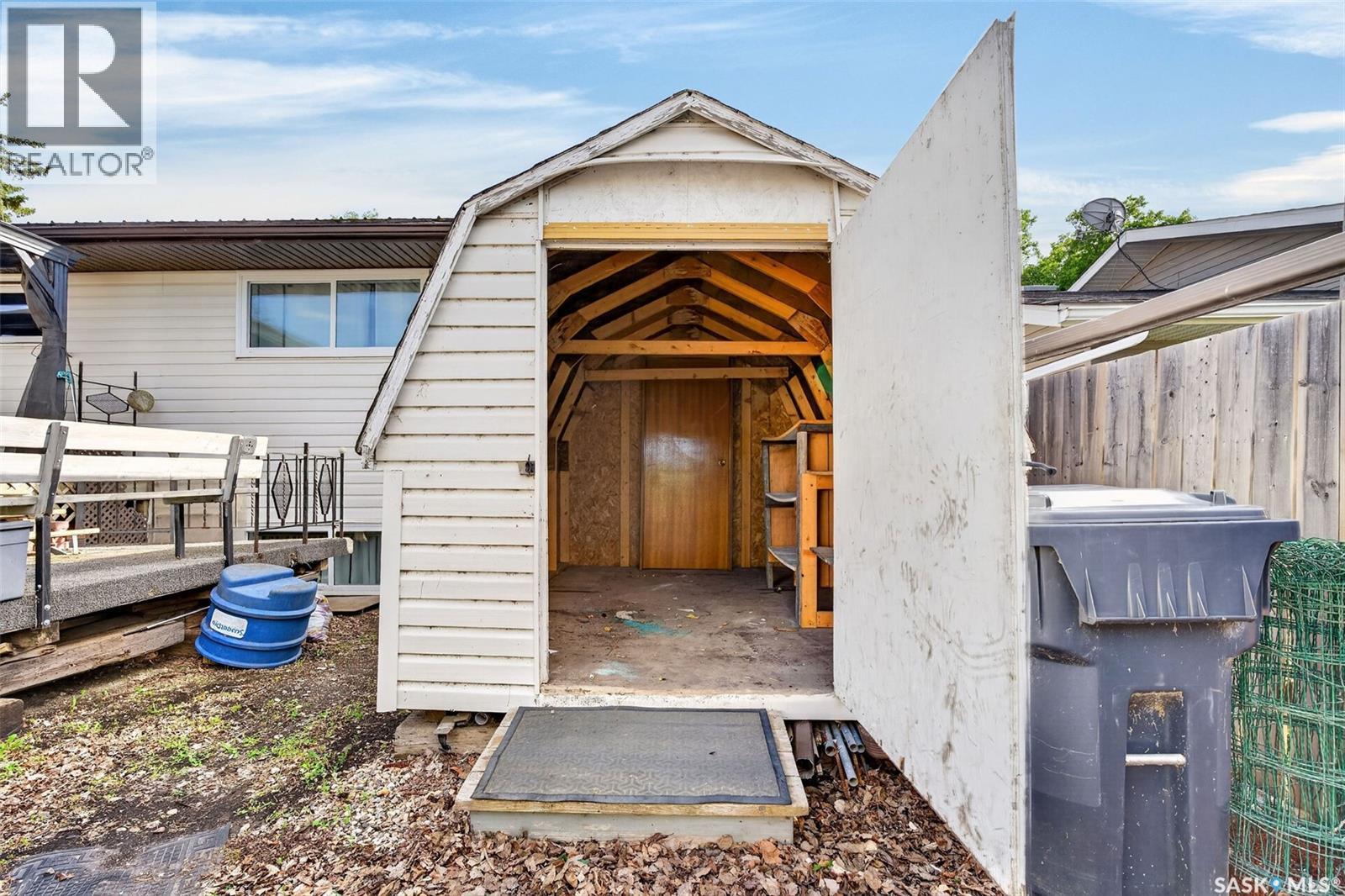 114 Hatton Avenue E, Melfort, SK