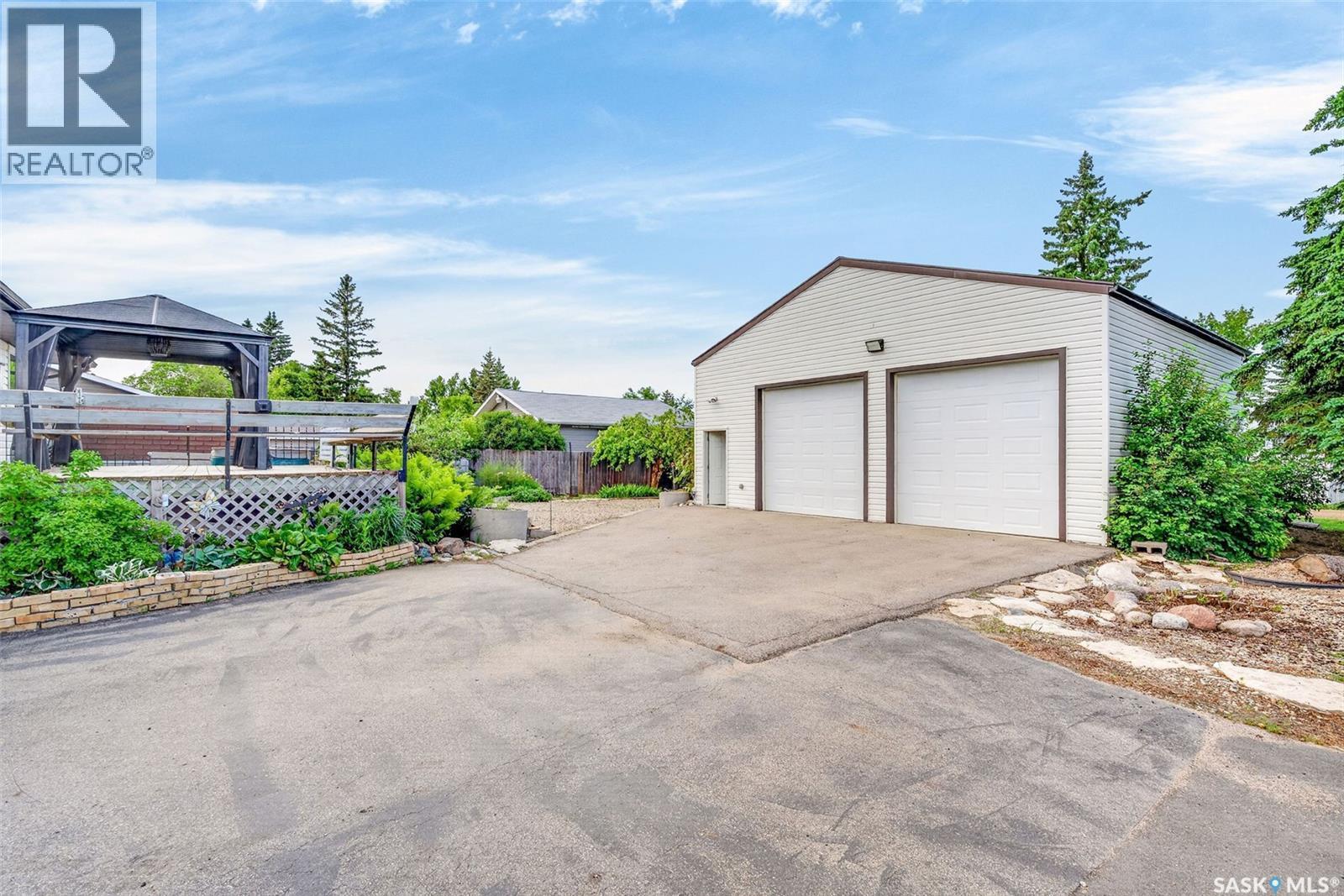 114 Hatton Avenue E, Melfort, SK