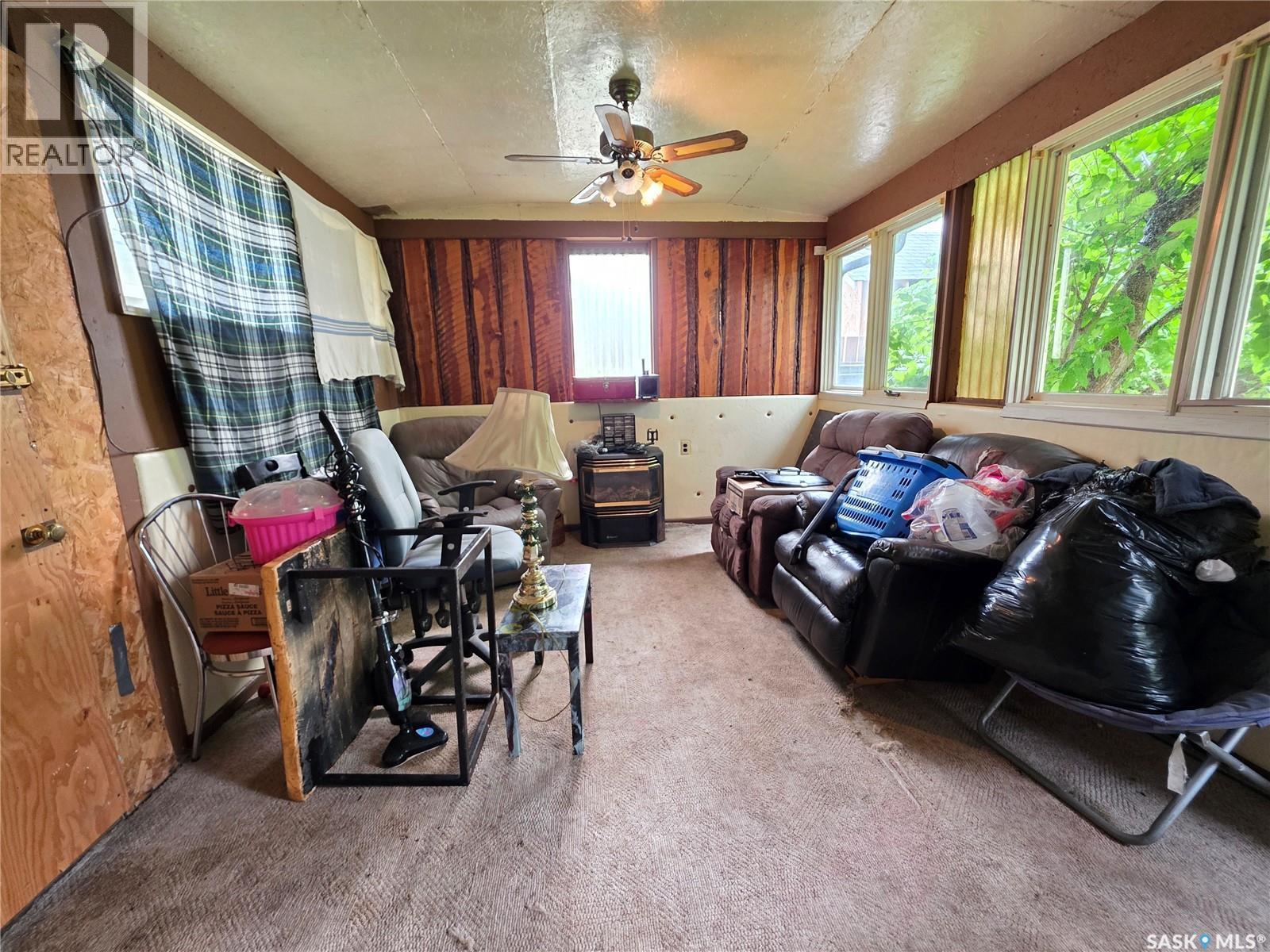 236 6Th Avenue Ne, Swift Current, SK