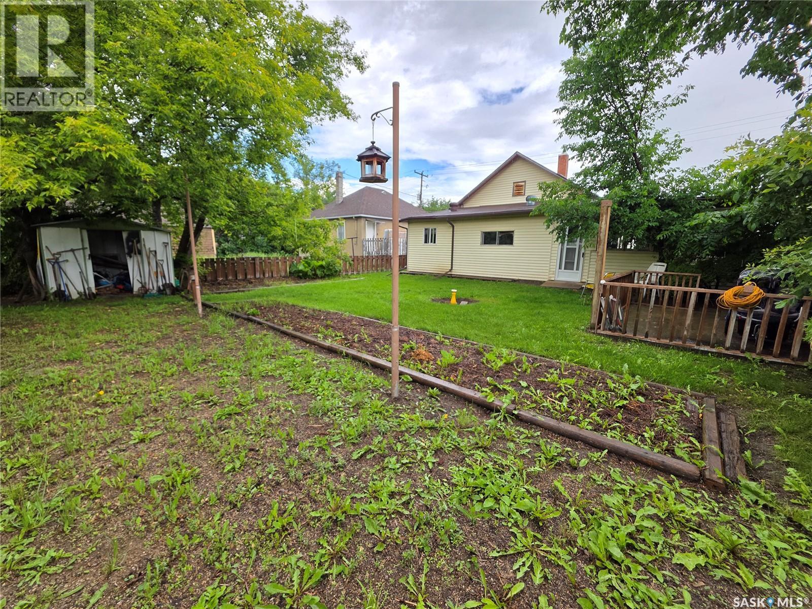 236 6Th Avenue Ne, Swift Current, SK