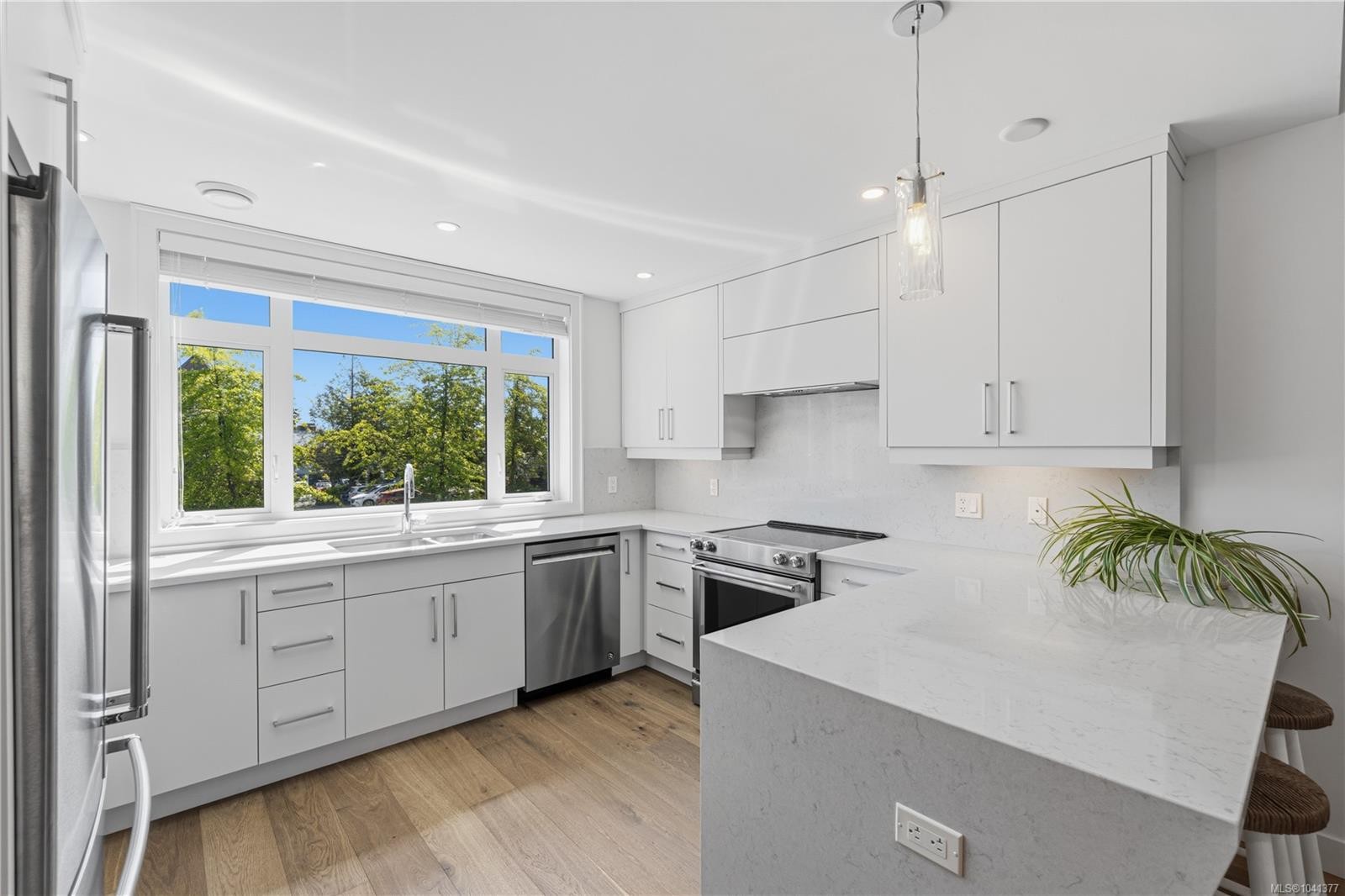 #6-180 First Ave West, Qualicum Beach, BC