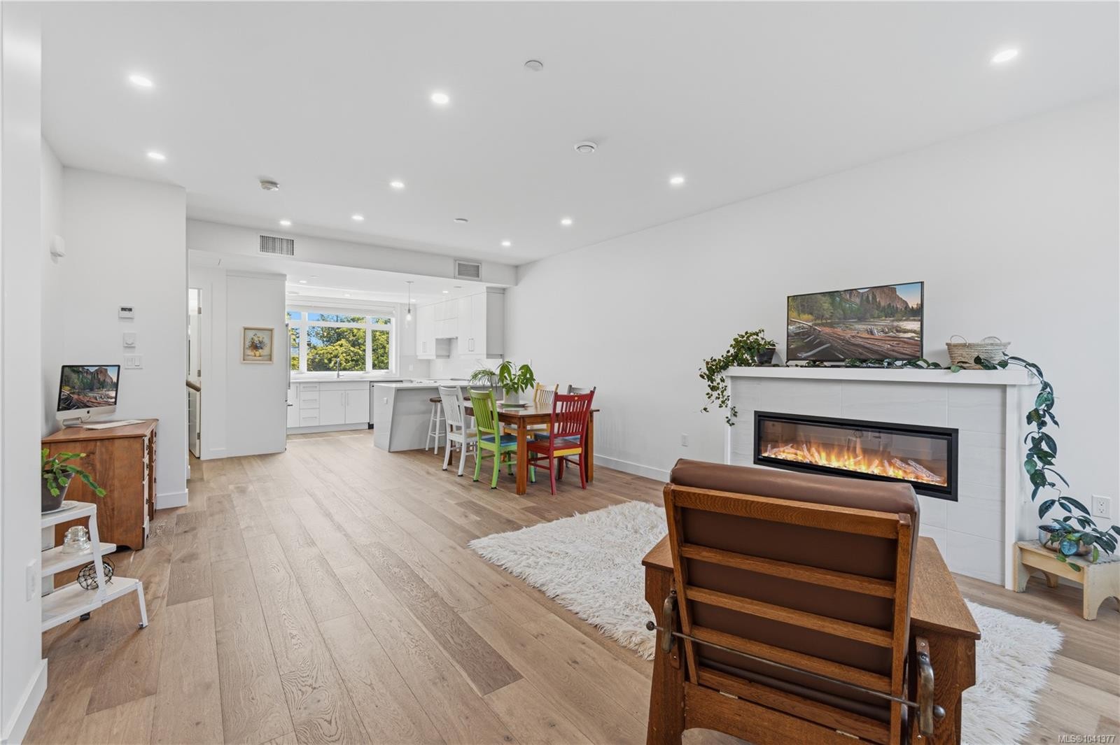 #6-180 First Ave West, Qualicum Beach, BC