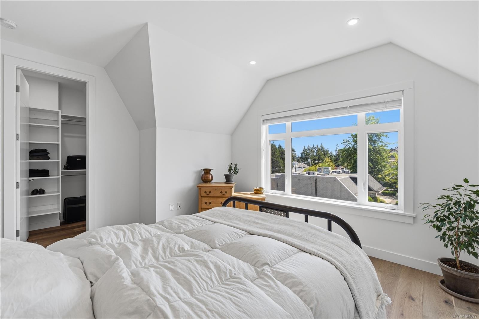 #6-180 First Ave West, Qualicum Beach, BC