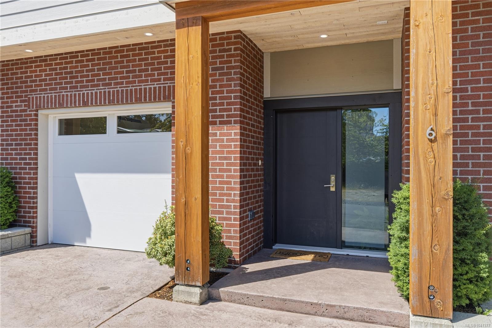 #6-180 First Ave West, Qualicum Beach, BC
