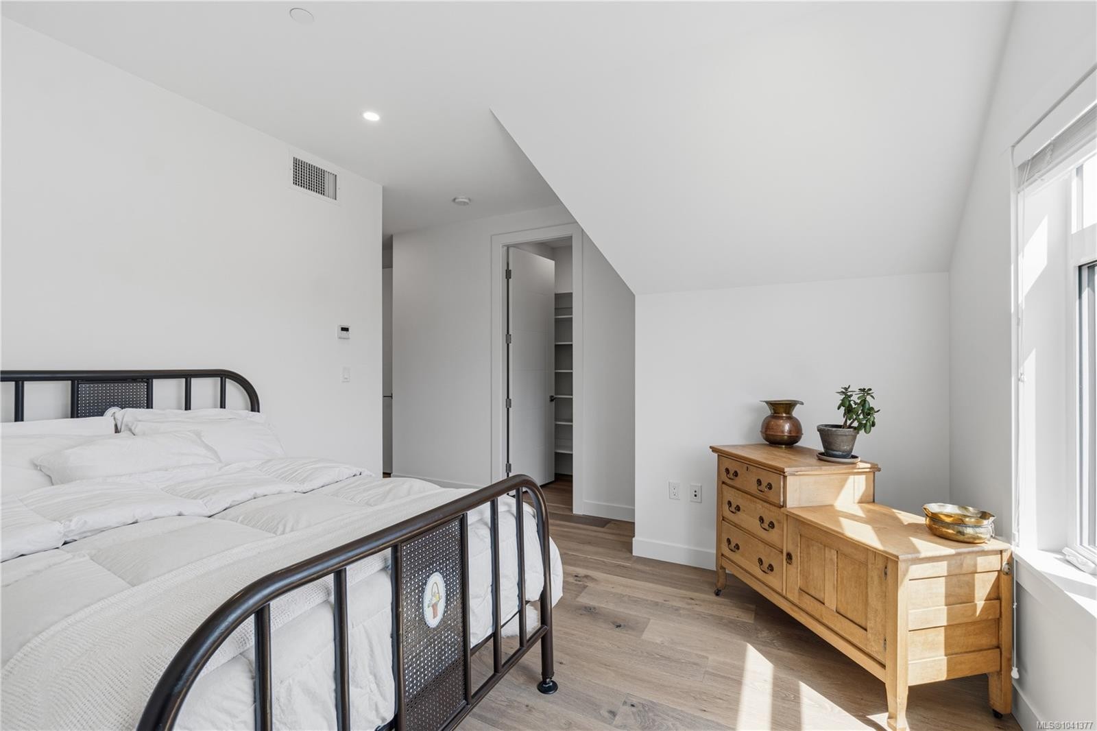 #6-180 First Ave West, Qualicum Beach, BC