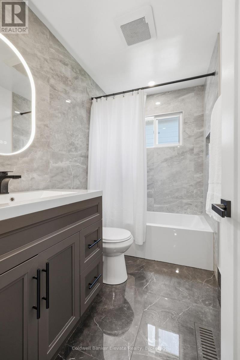 1799 Briarwood Drive, Cambridge, ON