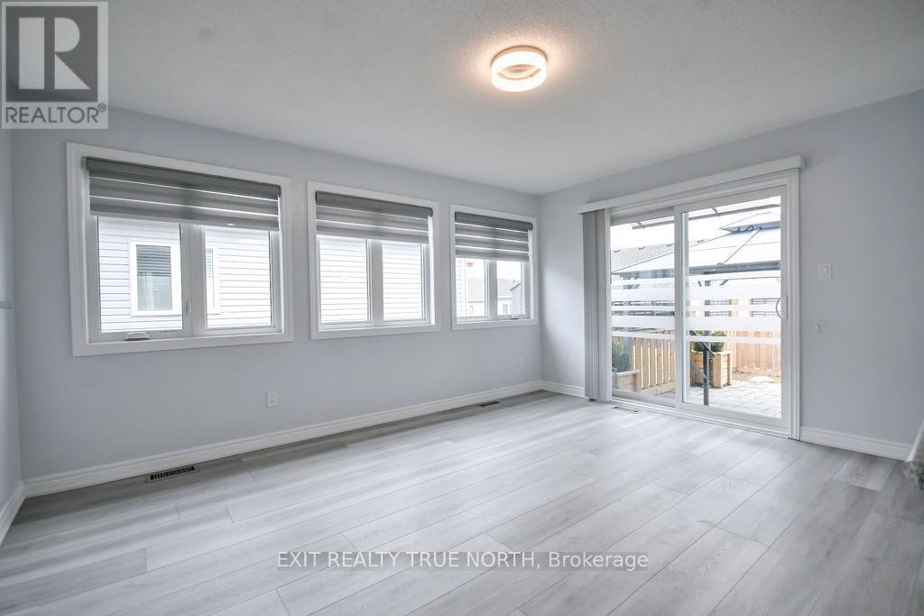 Walkout to a backyard - 8 Sinclair Crescent, Ramara, ON