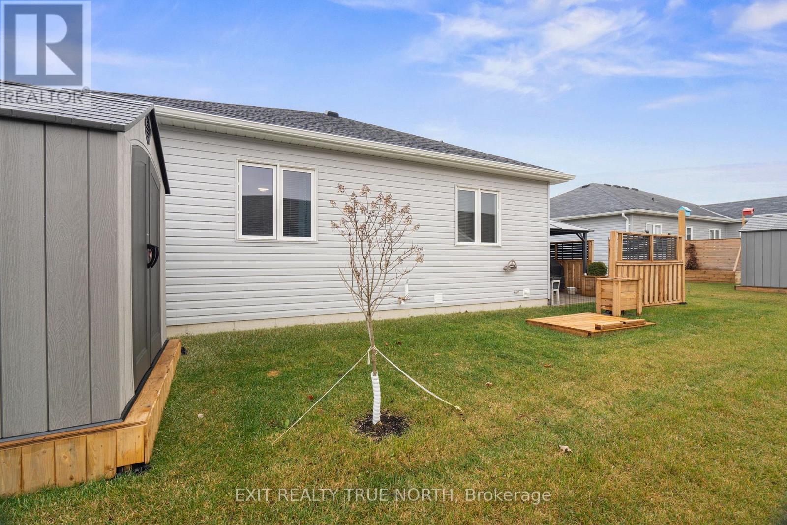 8 Sinclair Crescent, Ramara, ON