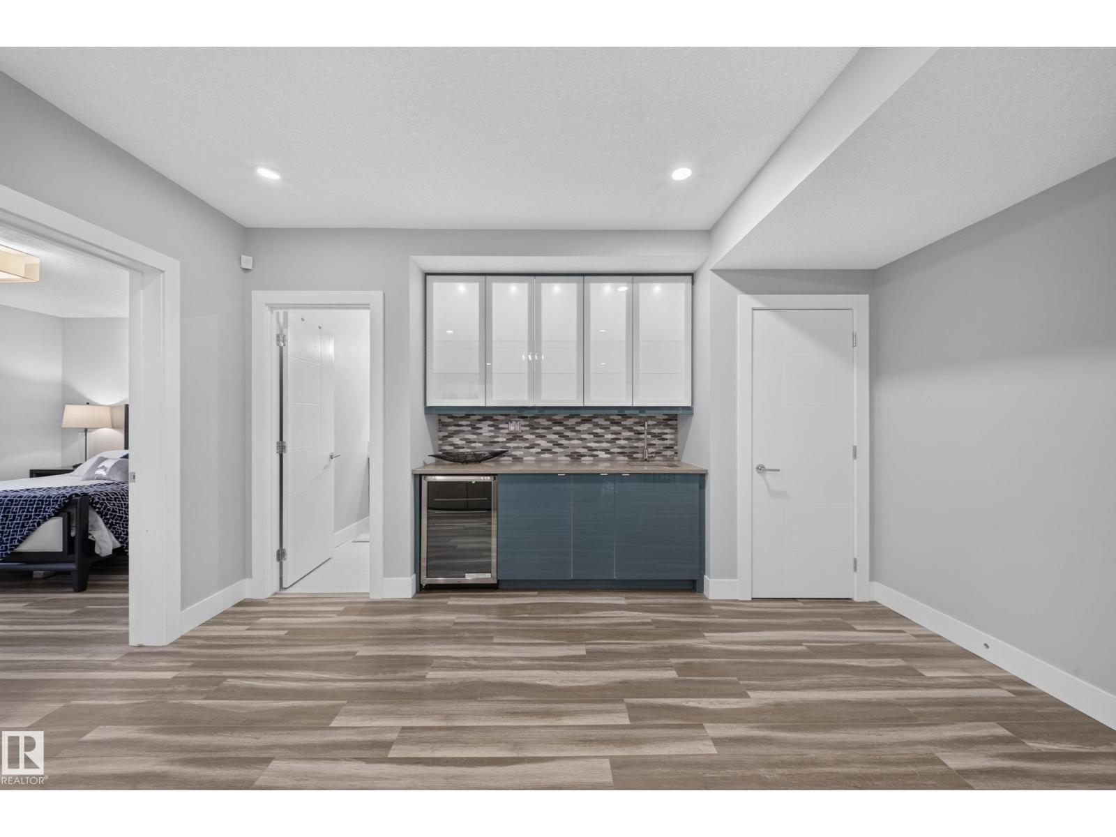 4407 Westcliff Cl Sw, Edmonton, AB