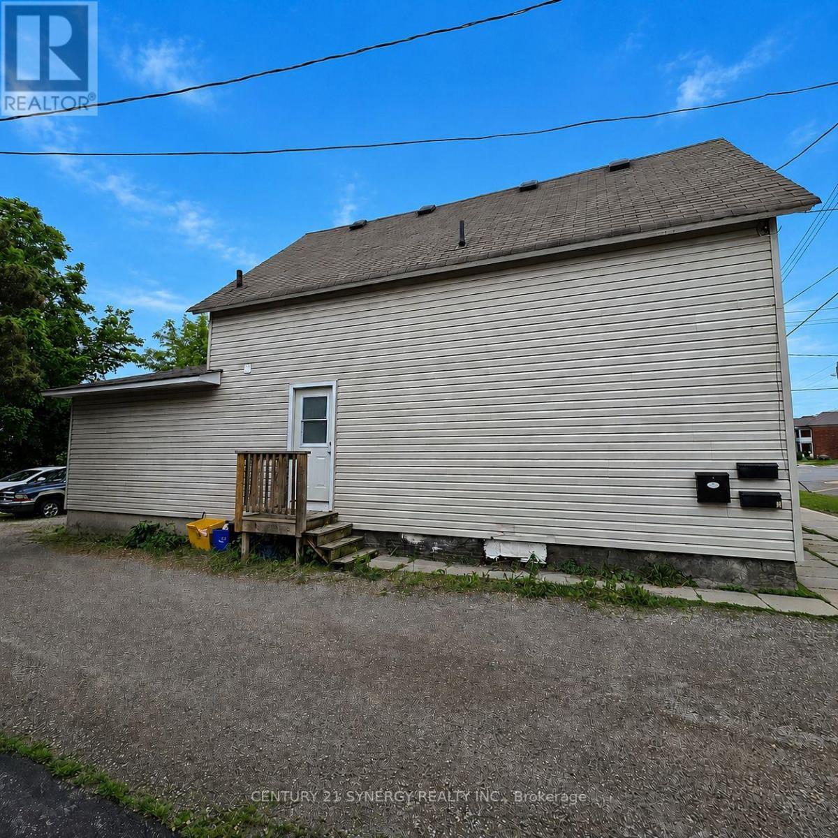 47 Main Street E, Smiths Falls, ON