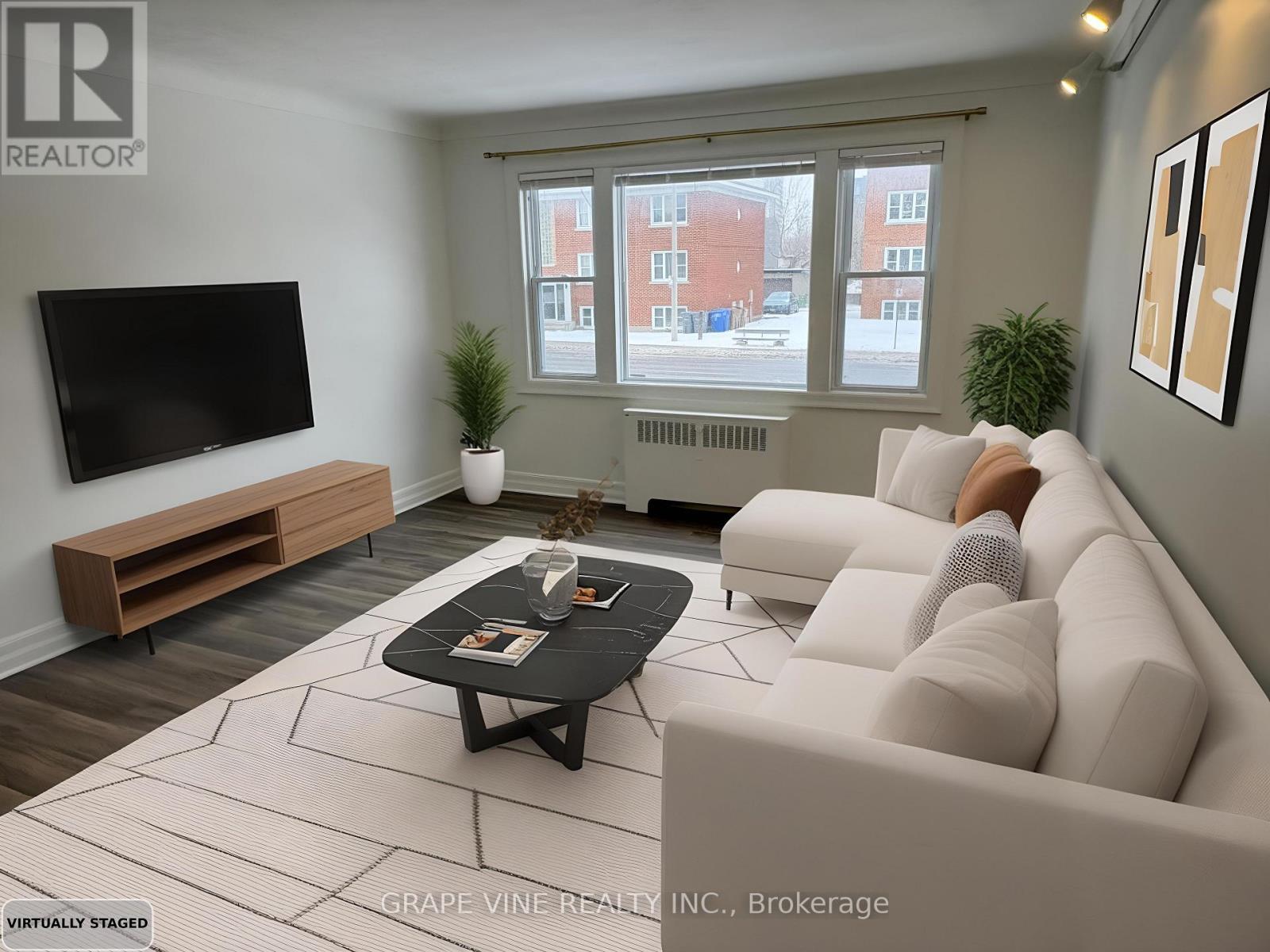 824 Kirkwood Avenue, Ottawa, ON