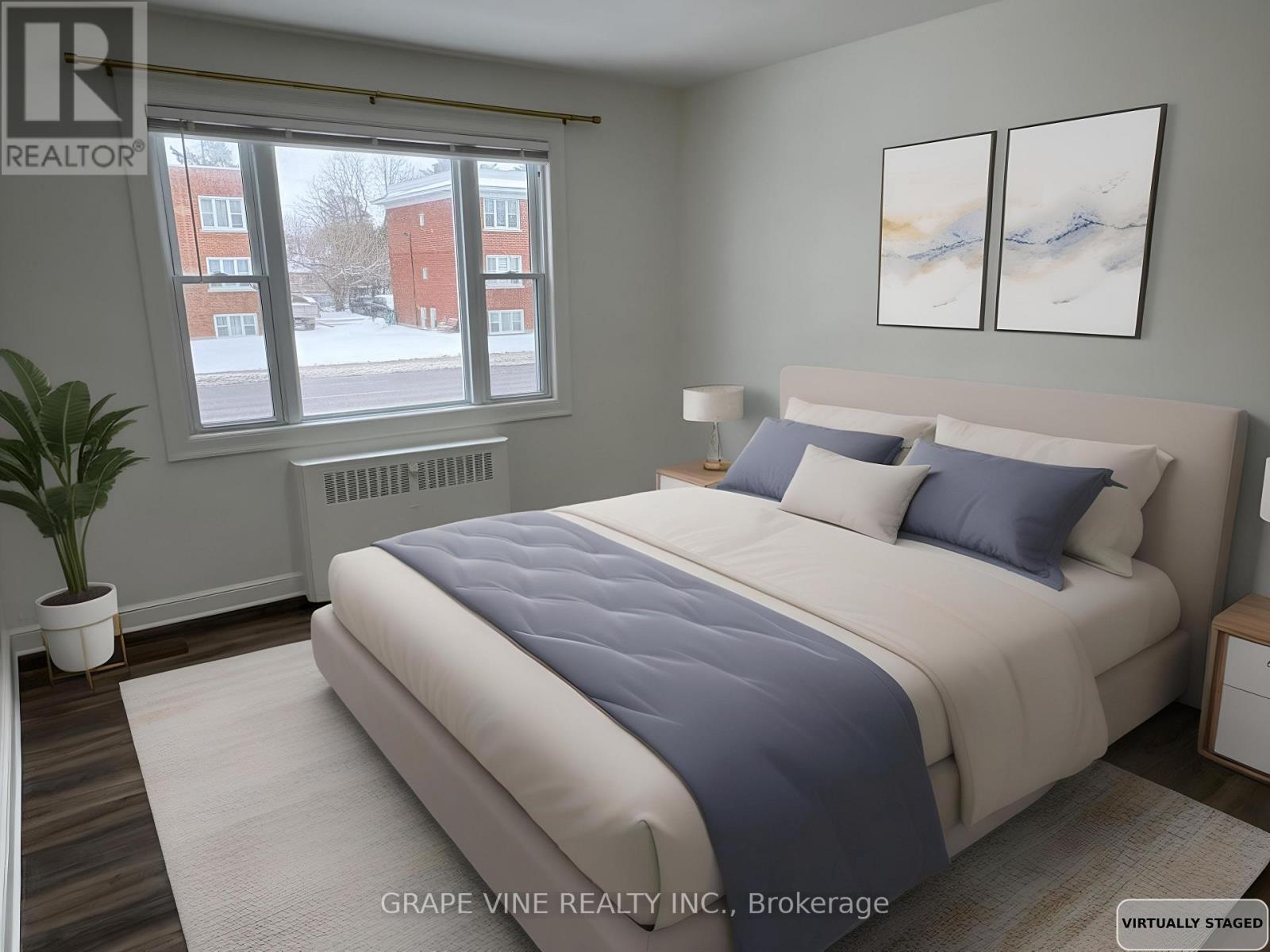 824 Kirkwood Avenue, Ottawa, ON