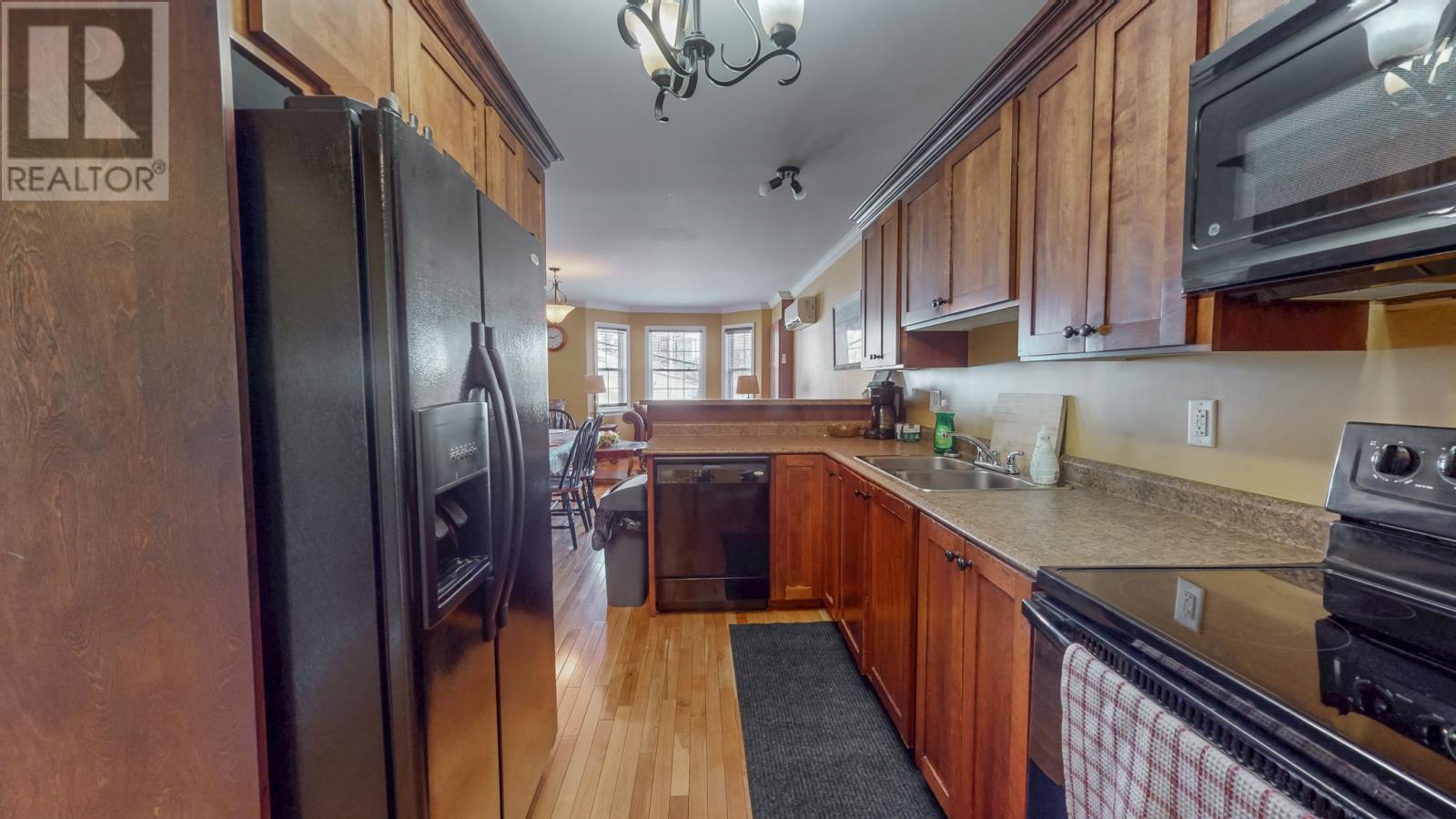 37 Flower Hill, St. John'S, NL