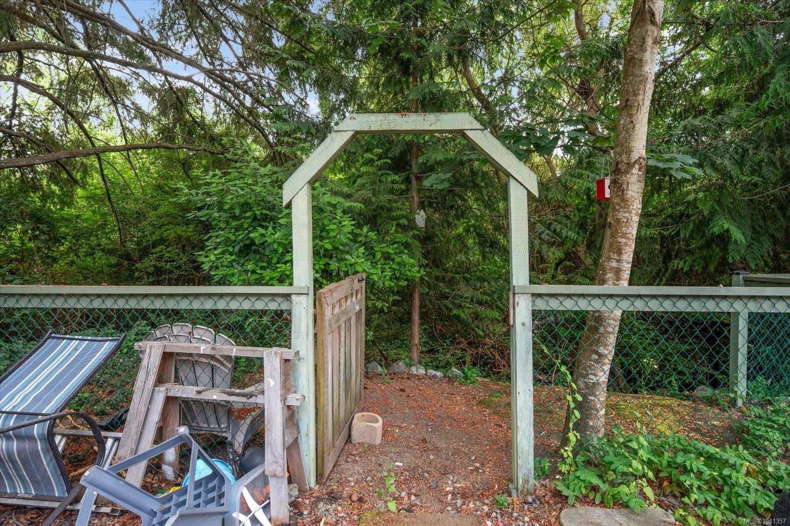 671 Beaconsfield Rd, Nanaimo, BC