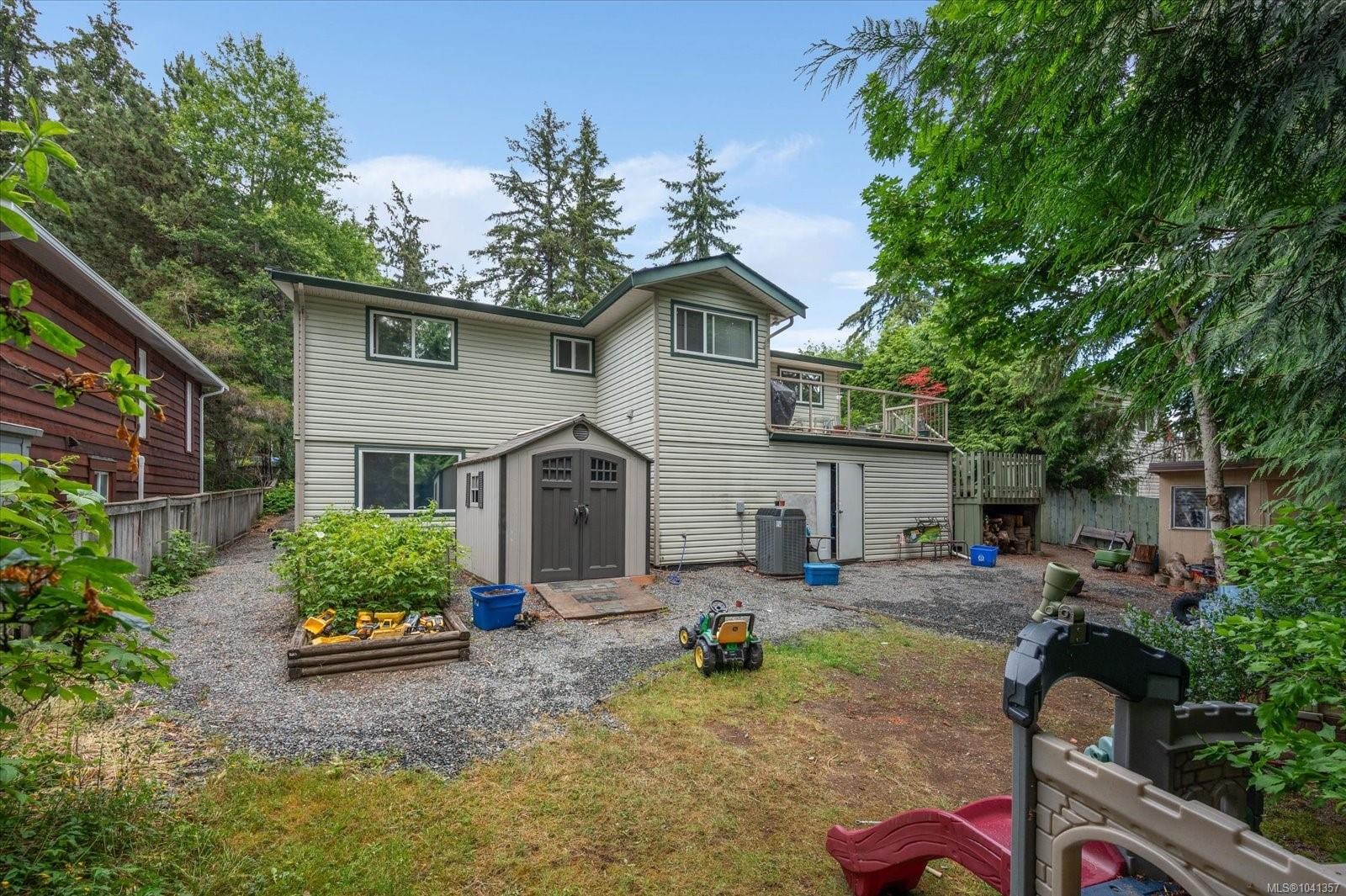 671 Beaconsfield Rd, Nanaimo, BC