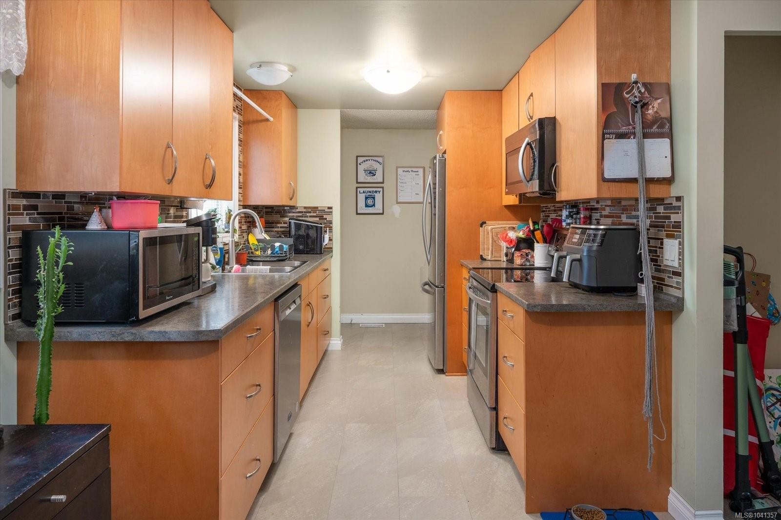 671 Beaconsfield Rd, Nanaimo, BC