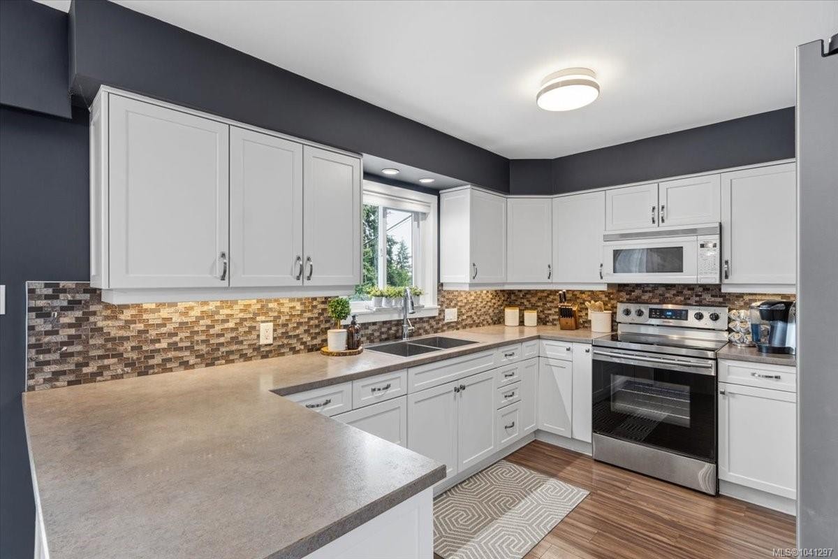 1143 Third Ave, Ladysmith, BC