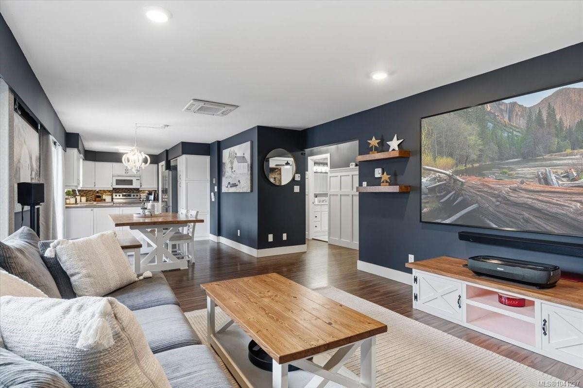 1143 Third Ave, Ladysmith, BC