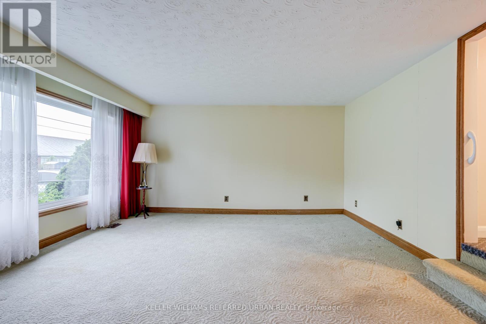 1300 Meredith Avenue, Mississauga, ON