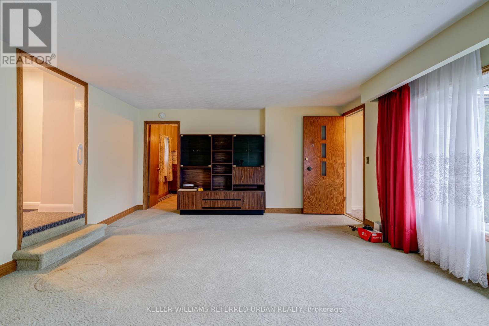 1300 Meredith Avenue, Mississauga, ON