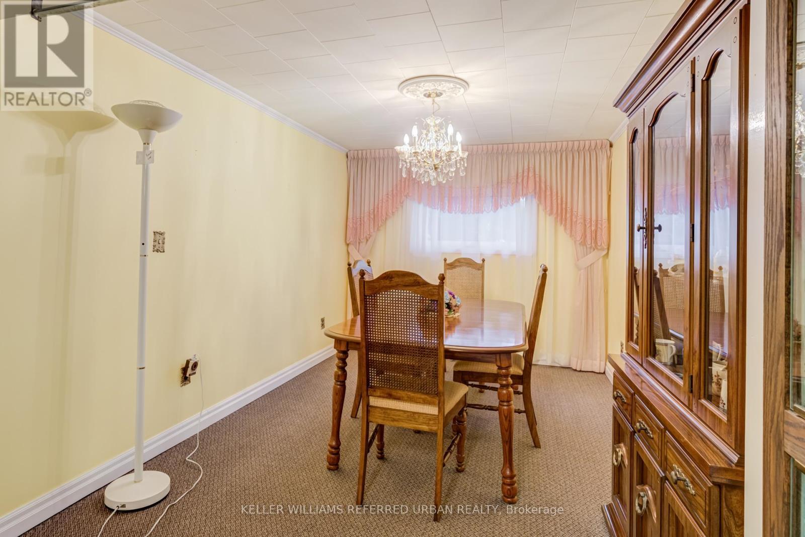 1300 Meredith Avenue, Mississauga, ON