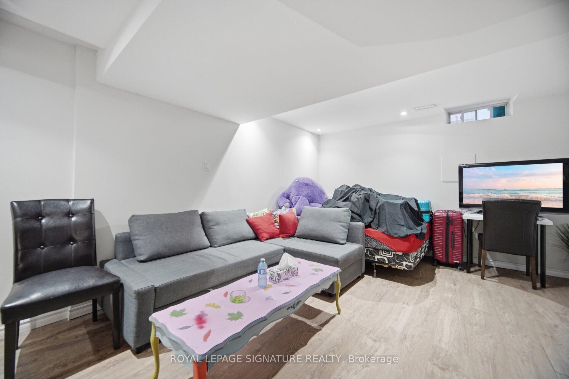 588 Rossellini Drive, Mississauga, ON