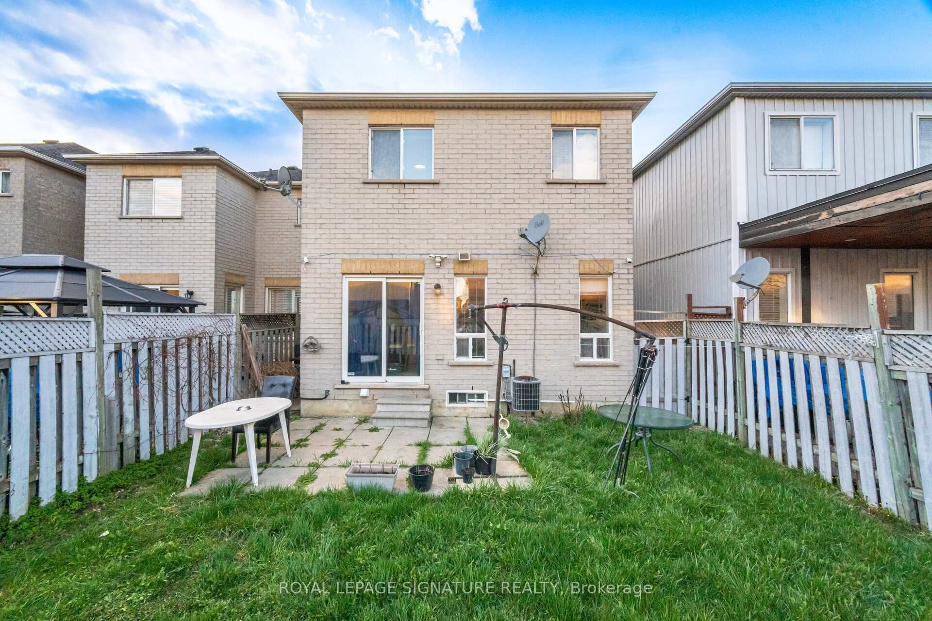 588 Rossellini Drive, Mississauga, ON