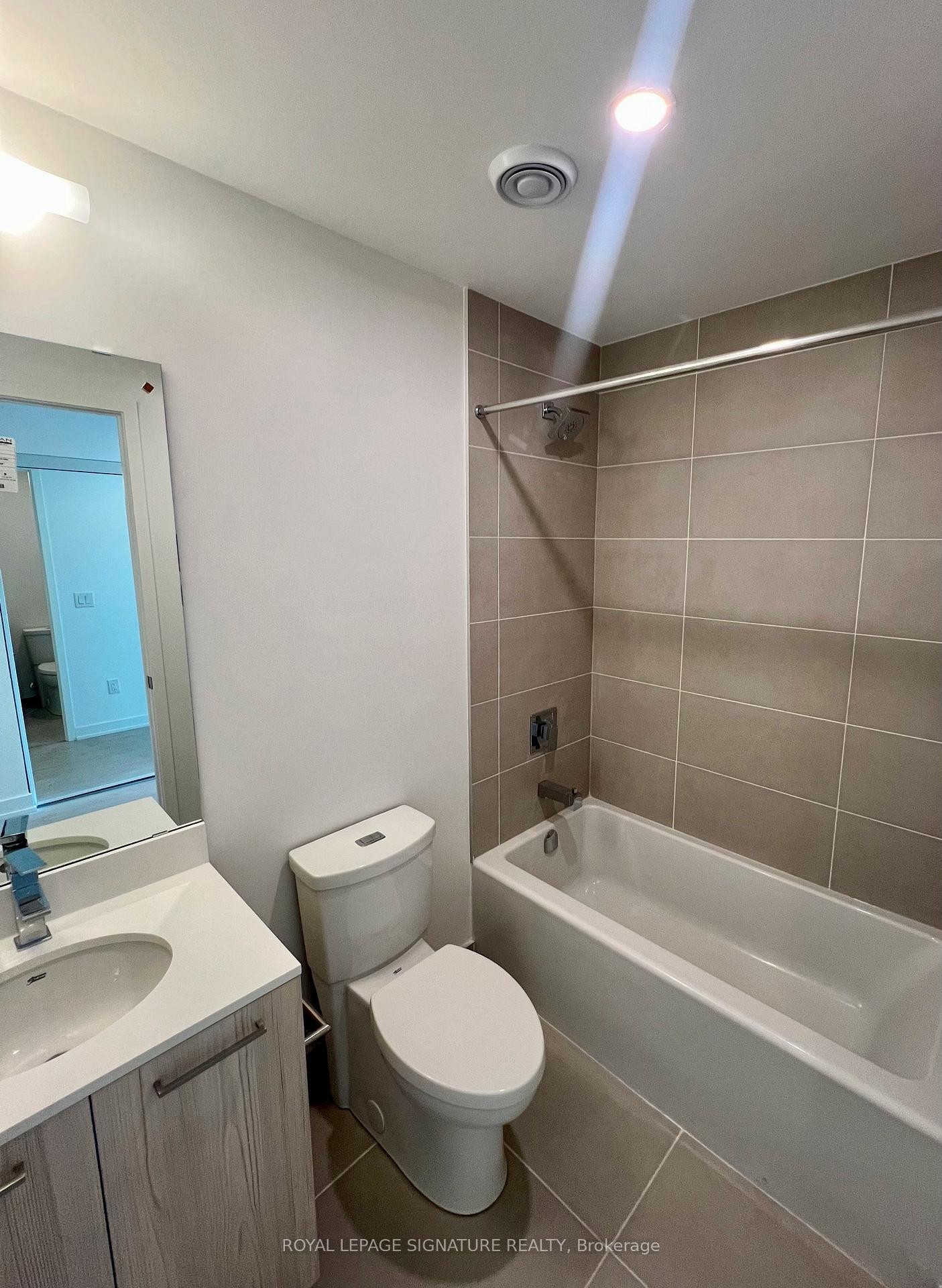 3006-65 Mutual Street, Toronto, ON