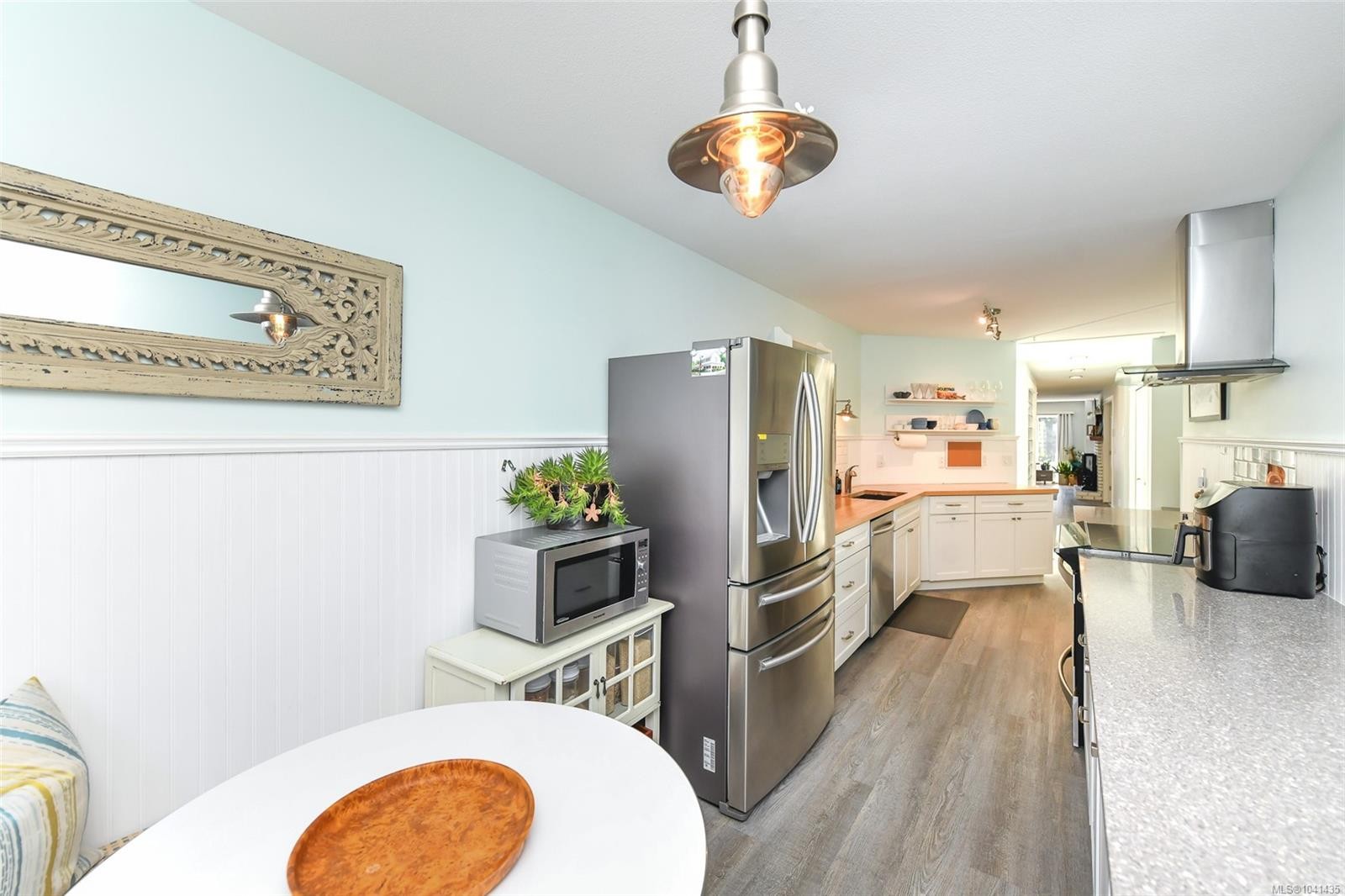 #205-2250 Manor Pl, Comox, BC