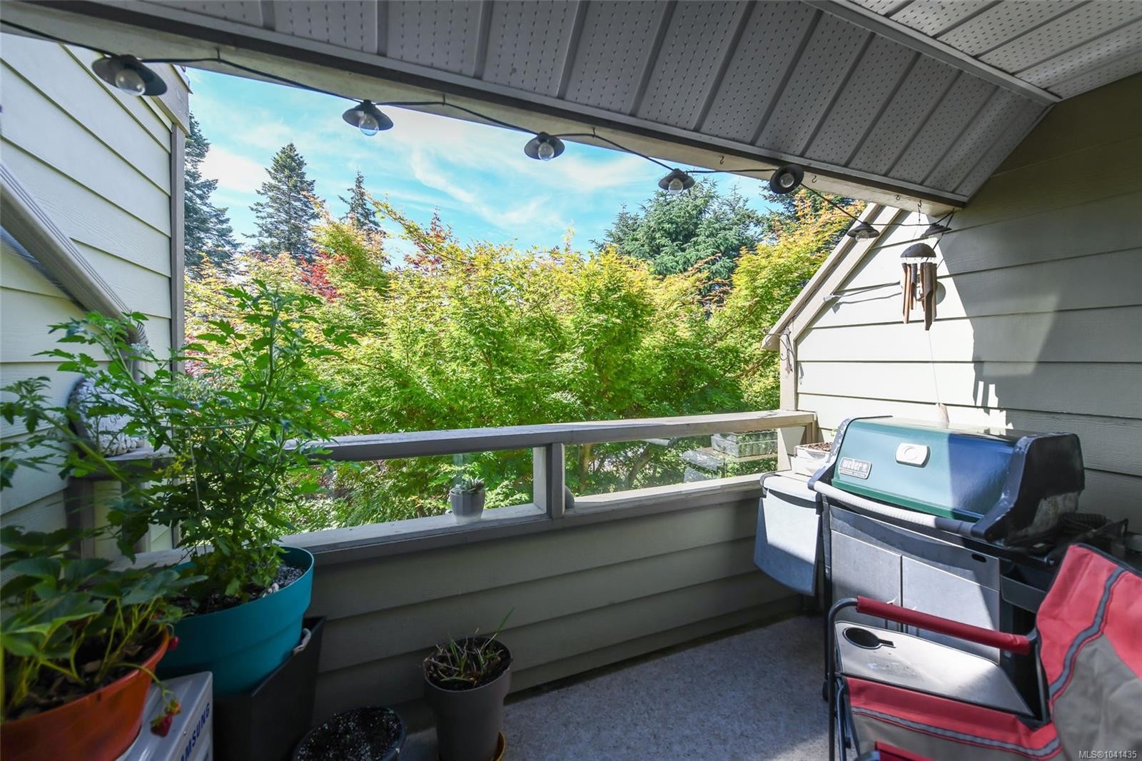 #205-2250 Manor Pl, Comox, BC