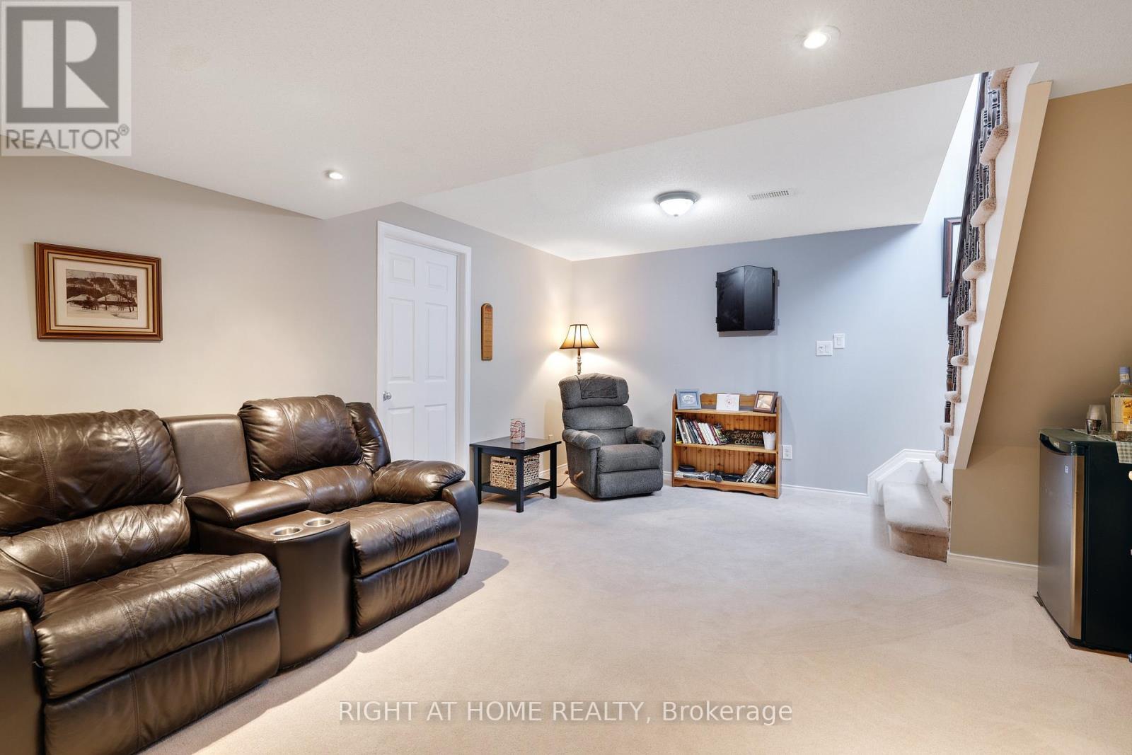 Basement Bedroom - 577 Ashbourne Crescent, Ottawa, ON