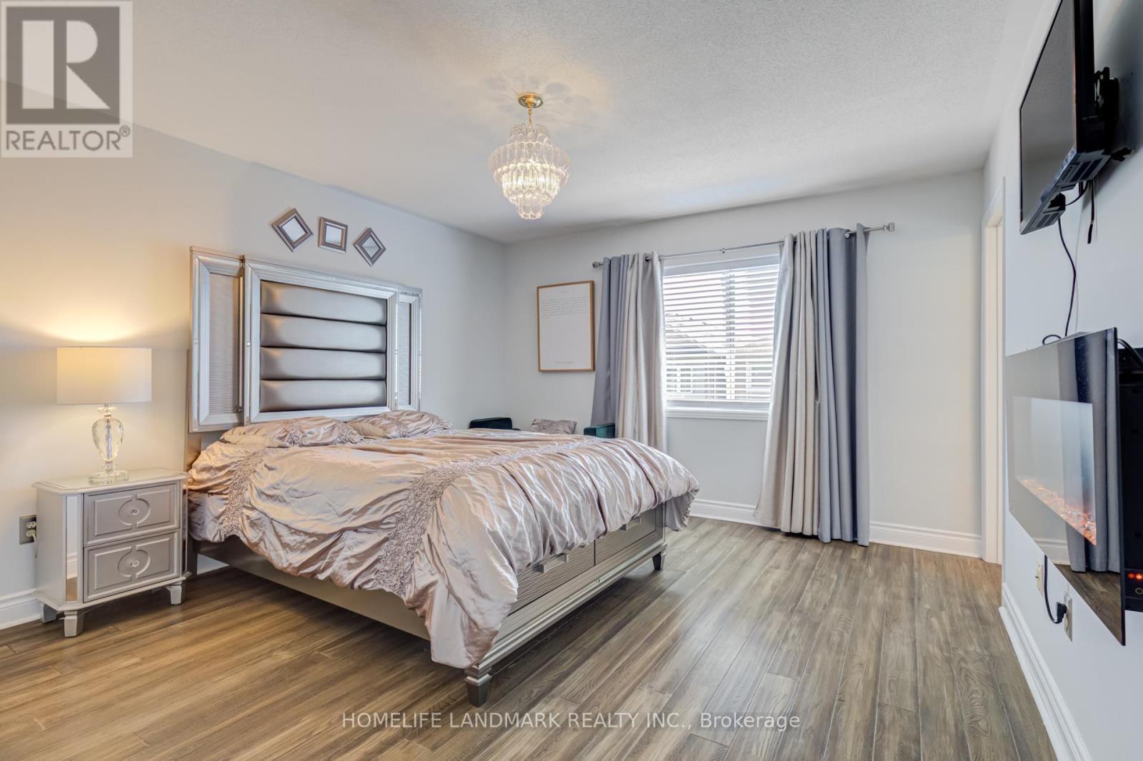 111 Knowles Drive, Toronto, ON