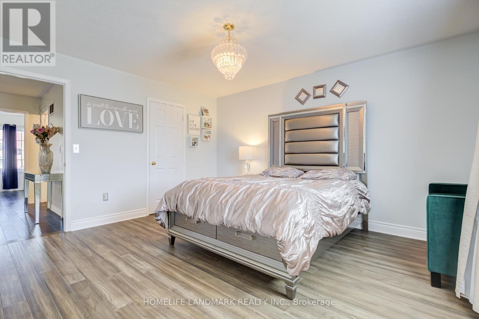 111 Knowles Drive, Toronto, ON