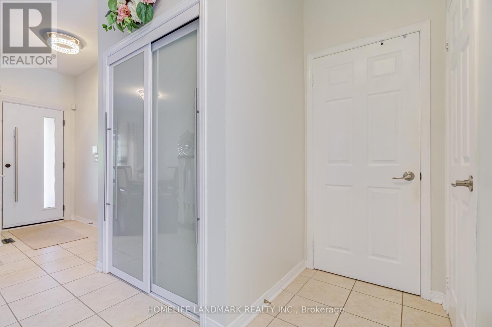 111 Knowles Drive, Toronto, ON