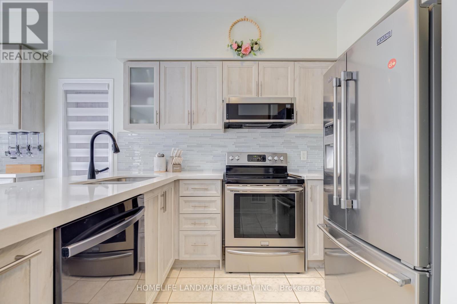 111 Knowles Drive, Toronto, ON